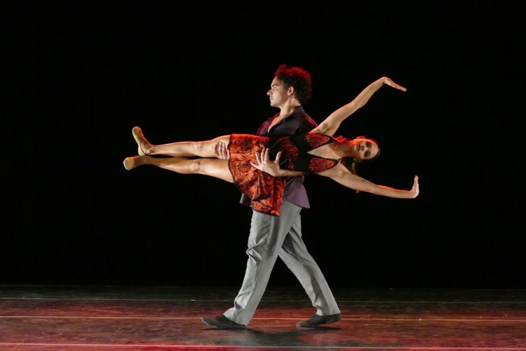 Sesc São Carlos traz o espetáculo Cordas do Coração com o Ballet Stagium