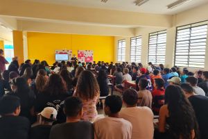 Prefeitura de Ibaté leva palestra sobre segurança no trânsito a jovens de escolas estaduais