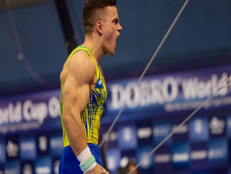 Caio Souza lidera ginástica brasileira em etapa da Copa do Mundo