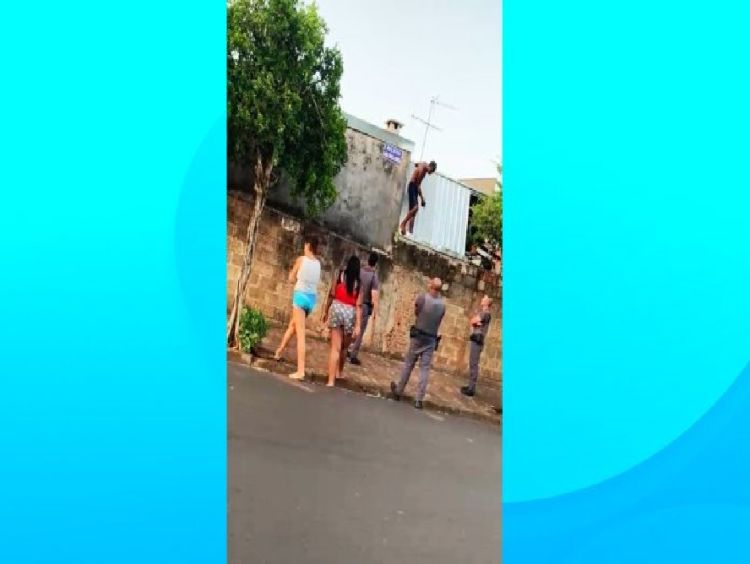 Criminoso mobiliza viaturas durante cerco policial em Araraquara