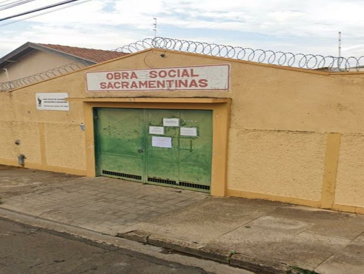 Professores são obrigados a ministrar aula no escuro no Santa Maria