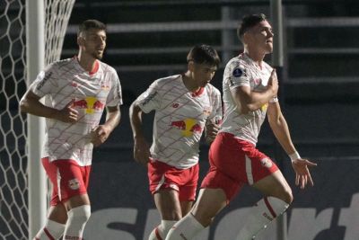 RB Bragantino sofre gol no final, mas vence Sportivo Luqueño pela Sul-Americana