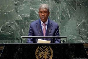 Angola denuncia &quot;mão invisível&quot; para desestabilizar África