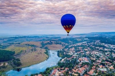 Bonita por natureza, São Pedro é opção de destino de aventuras e relax para o feriadão