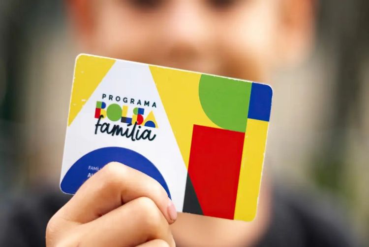 Caixa paga Bolsa Família a beneficiários com NIS de final 8