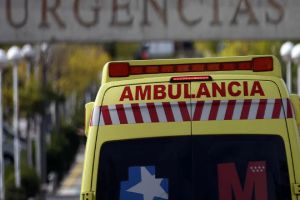 Paciente é encontrado morto após pular de ambulância e fugir na Espanha