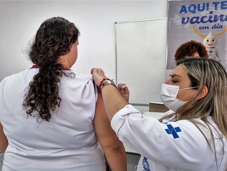 Prefeitura realiza plantões de vacinação e mutirões de exames neste final de semana