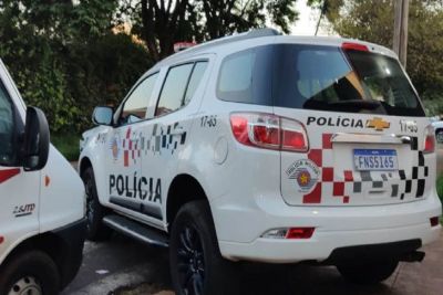 Bandido é surpreendido furtando fios de empresa, em Araraquara