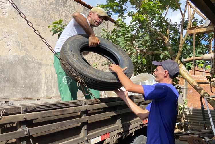 Ibaté realizou &#039;Dia D&#039; de combate à dengue com ações de prevenção e eliminação de focos do Aedes aegypti