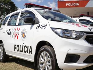 PM detém adolescentes por tráfico de drogas no Santa Felícia