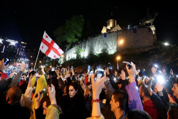 Em meio a protestos contra &quot;lei russa&quot;, governo da Geórgia ameaça prender manifestantes