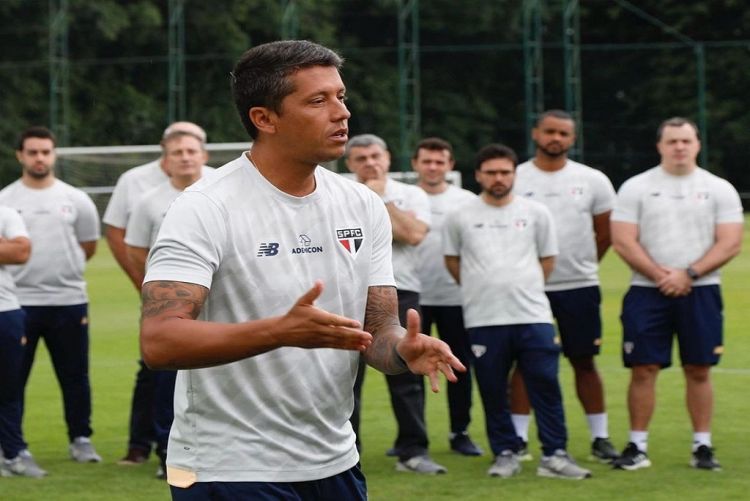 Carpini tem chance de ser o mais jovem técnico campeão pelo São Paulo desde Muricy em 1994