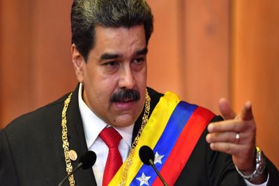 Maduro deleta WhatsApp de seu celular e pede que apoiadores façam o mesmo