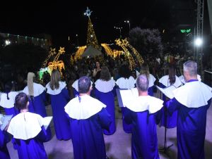 Natal iluminado trouxe música de qualidade e atrações para crianças no fim de semana