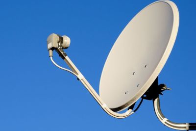 Governo de SP incentiva a troca gratuita de até 220 mil antenas parabólicas tradicionais por aparelhos digitais