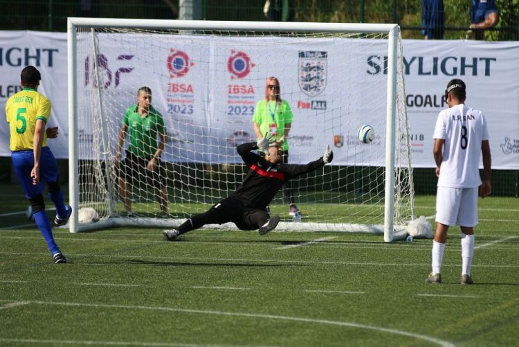 Brasil vence Irã em estreia na Copa do Mundo de futebol de cegos