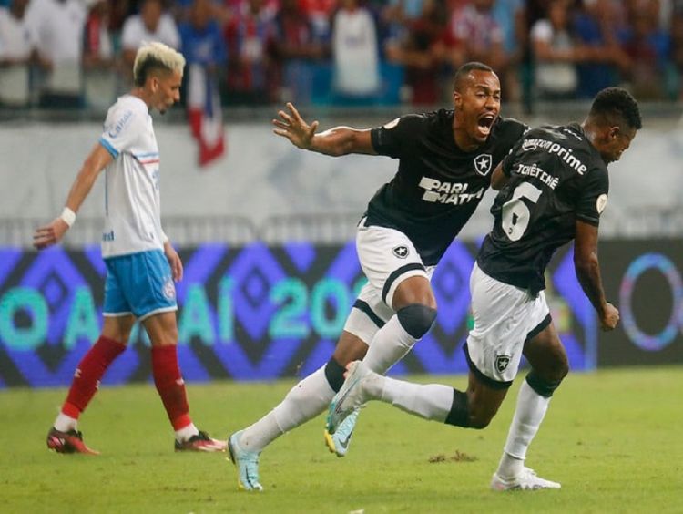 Botafogo supera Bahia com gol de Tchê Tchê e vence a segunda no Brasileirão