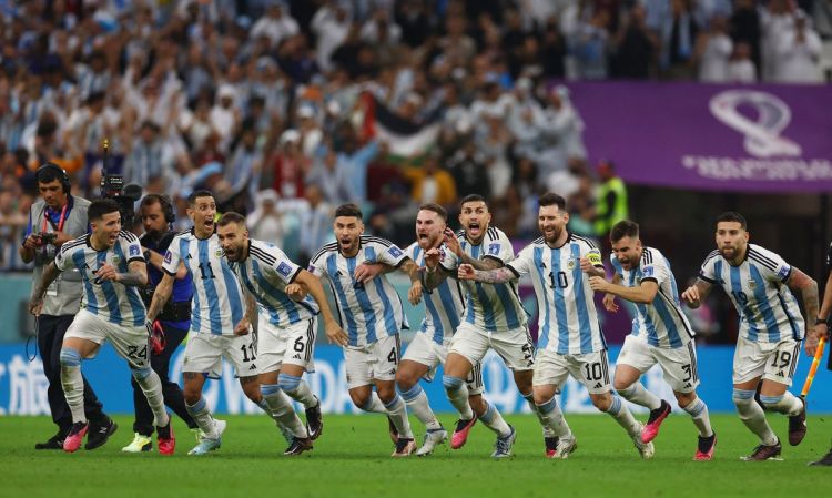 Argentina bate Holanda e está na semifinal da Copa do Catar