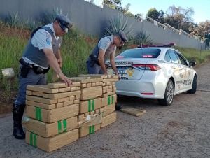 PM Rodoviária prende homem com 324 kg de maconha e quase 4 mil produtos sem nota fiscal