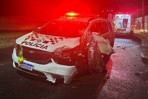 Motociclista desrespeita ordem policial, mas acaba detido após perseguição