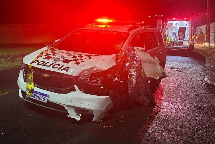 Motociclista desrespeita ordem policial, mas acaba detido após perseguição