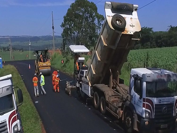 Obra de recuperação da estrada Abel Terrrugi avança