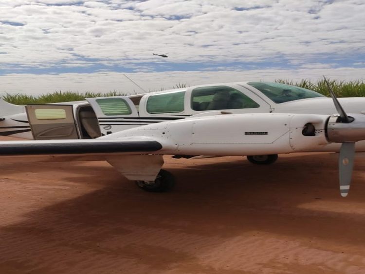 Avião com 400 kg de cocaína é apreendido na região