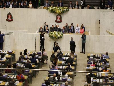 Deputados tomam posse e PL vai comandar a presidência da Alesp