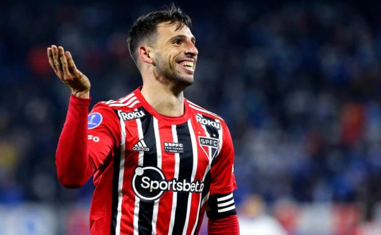 Artilheiro do São Paulo, Calleri entra na mira de gigante classificado para a Libertadores