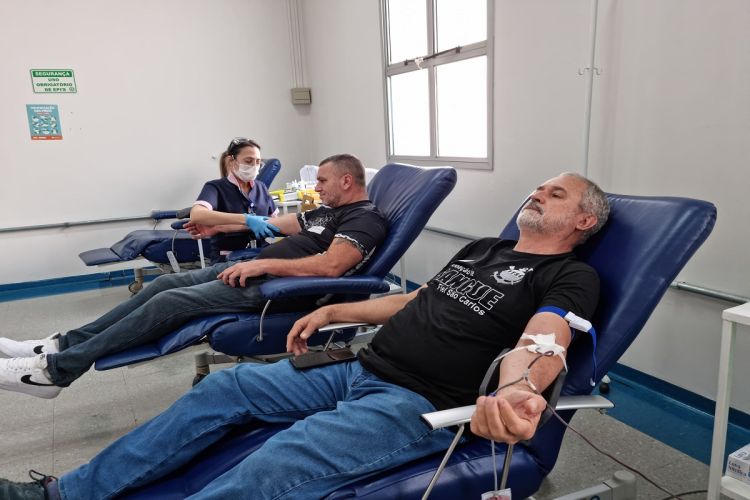 Torcedores do Corinthians se unem para doar sangue na Santa Casa de São Carlos