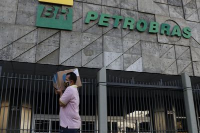 Petrobras reajusta preços da gasolina e do diesel para distribuidoras