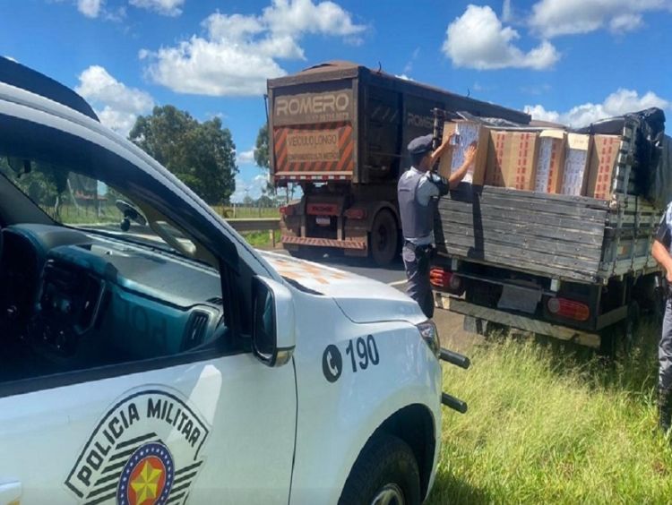 Polícia Rodoviária prende homem acusado de contrabandear 35 mil maços de cigarros