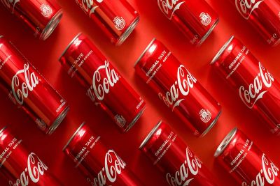 Coca-Cola supera previsões de lucro e receita, mas ação cai no pré-mercado