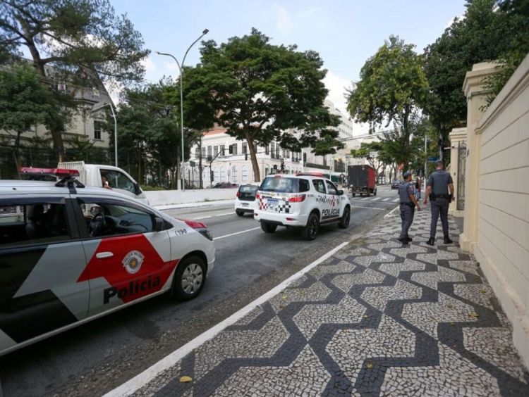 Governo de SP compra 134 armas de eletrochoque para Polícia Civil