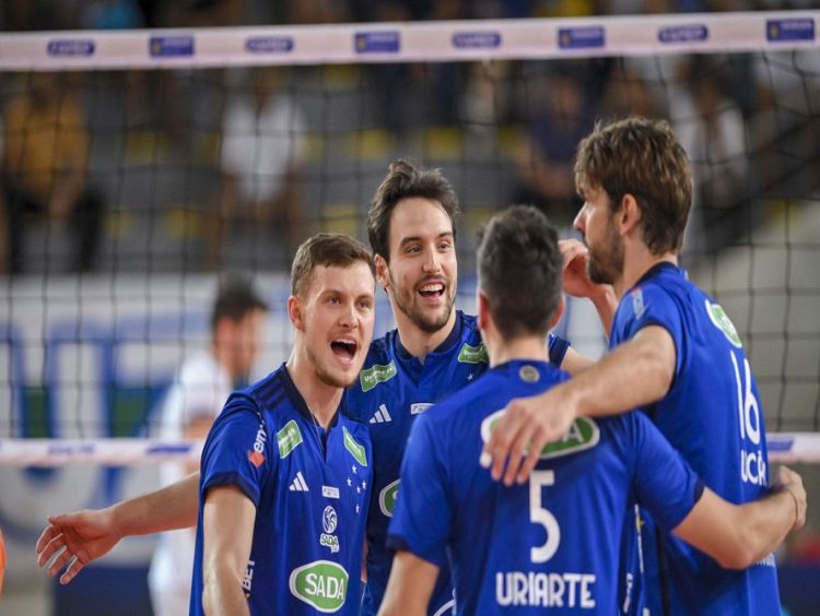 Com pódio 100% mineiro, Cruzeiro conquista sul-americano de vôlei