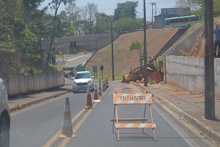 Trânsito interditado nas imediações do Parque Sabará