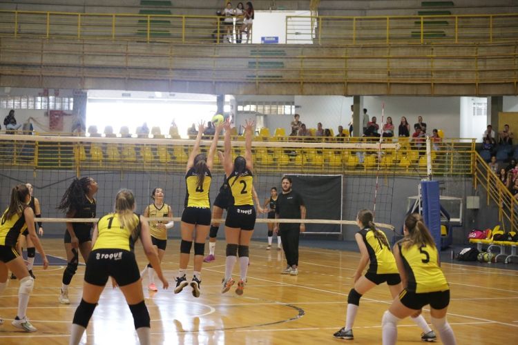 Vôlei feminino: Quatro equipes estarão em ação pela Copa AVS/Smec